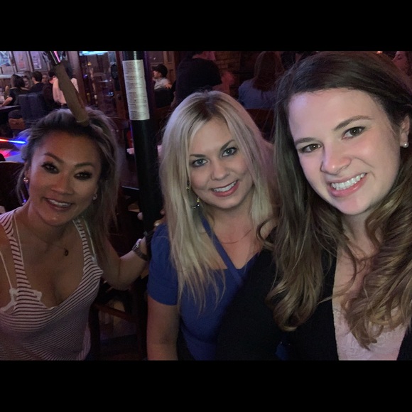 Meet your Posher, Emily - Picture 3 of 4